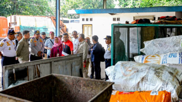 Jumlah Penumpang Meningkat 30 Persen, KLHK Tinjau Pengelolaan Sampah di Terminal Kampung Rambutan