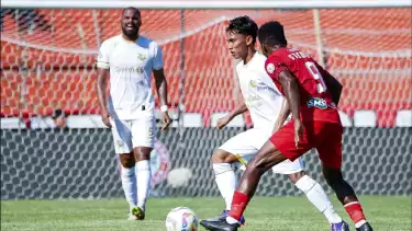 Semen Padang Vs Arema FC