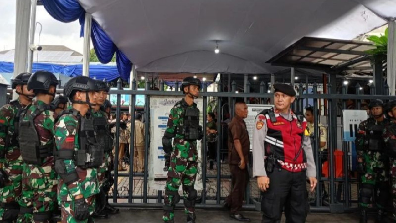 Jaga Perayaan Natal Nasional 2024 di GBK, Kepolisian Terjunkan 1.418 Personel
            - galeri foto