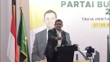 Penjabat (Pj) Ketua Umum Partai Bulan Bintang, Fahri Bachmid di Tavia Heritage Hotel, Jakarta Jumat (27/12/2024).