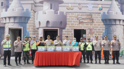 Tim Itwasum Polri Supervisi Operasi Lilin Semeru 2024 di Posyan Terminal Purabaya