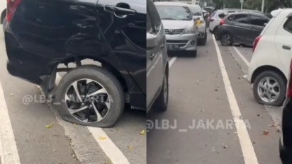 Viral 33 Mobil Kena Tindak Cabut Pentil-Ban Dikempesi di Monas, Ternyata Gara-gara Parkir Liar, Jukir Liar Malah Kabur