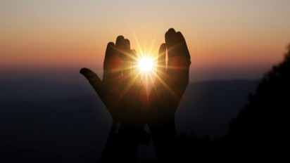 Apakah Benar Doa Iftitah pakai Inni Wajjahtu saat Shalat? Kata Ustaz Adi Hidayat Beberapa Riwayat Jelaskan Rasulullah SAW ...