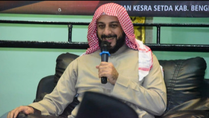 Bila Tak Sempat Shalat Tahajud, Setelah Shalat Isya Segera Lakukan Amalan ini, Syekh Ali Jaber Bilang…