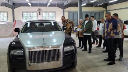 Ada Rolls-Royce hingga Emas Tak Bertuan Senilai Rp18 Miliar di Gudang Kemensos, Punya Siapa?