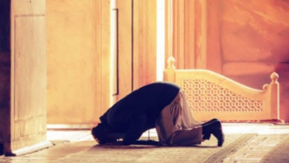 Ustaz Khalid Basalamah: Amalan yang Dilakukan di Bulan Rajab Lebih Besar Pahalanya