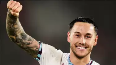 Kapten Burnley FC, Josh Brownhill yang digadang-gadang bakal menjadi pemain naturalisasi timnas Malaysia.