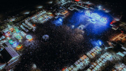 Ratusan Drone Semarakkan Pergantian Malam Tahun Baru di Batfest 2024