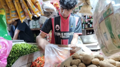 Cuaca Buruk, Harga Cabai di Jember Melonjak hingga Tembus Rp90 Ribu per Kilogram