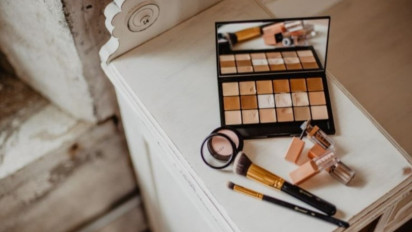 Sebanyak 69 Merek Kosmetik Diduga Memicu Kanker, dr Zaidul Akbar Sarankan Lakukan Ini Jika Ingin Kulit Glowing