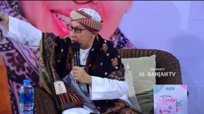 Saking Cintanya Perempuan Melamar Laki-laki, Bagaimana dalam Pandangan Islam? Buya Yahya Tegaskan itu...