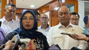 Nihayatul Wafiroh dan Dadan Hindayana di Gedung DPR, Jakarta Pusat, Senin (6/1/2025)