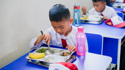 Dapat Program Makan Bergizi Gratis Untuk Murid, Kepsek SD Angkasa 5: Mereka Sangat Senang