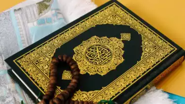 Ilustrasi sajadah, tasbih, Al Quran menjadi seperangkat alat shalat mahar pernikahan
