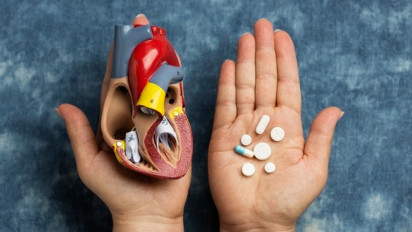 dr Zaidul Akbar Sarankan Orang yang Punya Masalah Kolesterol Agar Peluk Pohon dan Khatam Qur'an, Kenapa?