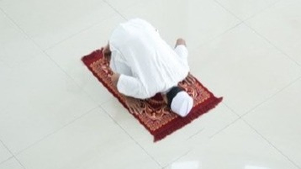 Waktu Terbaik Shalat Witir, Ustaz Adi Hidayat Sarankan Setelah…
            - galeri foto