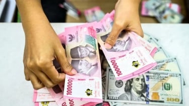 Rupiah Melemah, Ekonom: Bukan karena Faktor Internal, Tak Berdampak pada Daya Beli