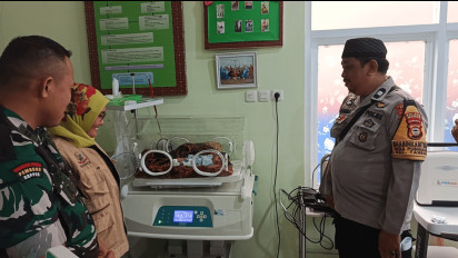 Geger Bayi Perempuan Dalam Kresek, Kini di Rawat di Puskesmas Tanralili