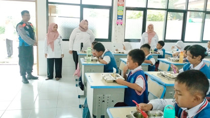 Ada-ada Aja, Makan Bergizi Gratis Siswa SD di Kota Bandung tak Suka Nasi, Minta Diganti Mie, Roti dan Ketang