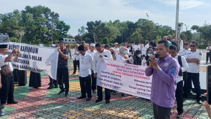 TPP Tak Kunjung Dibayar, Kantor Bupati Karimun Didemo ASN dan Tenaga Pendidik