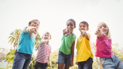 Teks Khutbah Jumat Singkat: Mendidik Anak dalam Agama Islam