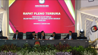 KPU Sidoarjo Menetapkan Pasangan Subandi dan Mimik sebagai Bupati dan Wakil Bupati Terpilih Periode 2025-2030