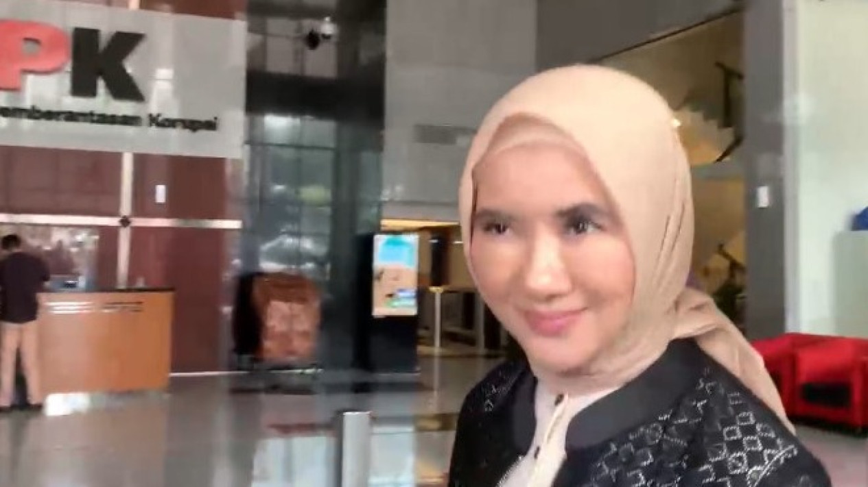 KPK Periksa Eks Dirut Pertamina Nicke Widyawati Terkait Kasus Korupsi Jual Beli Gas
            - galeri foto