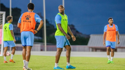 Terungkap Fakta Mengejutkan Pemain Asing Anyar Persib Alami Kebutaan 70 Persen