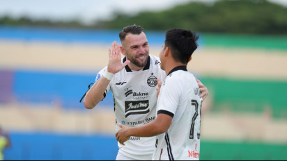 Hasil Liga 1: Drama 5 Gol dan 1 Kartu Merah Warnai Kemenangan Persija Jakarta Kontra Barito Putera