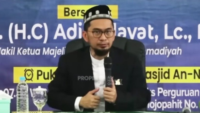 Sedang Shalat Qobliyah Terdengar Iqomah, Lebih Baik Selesaikan Shalatnya atau Batalkan Saja? Ustaz Adi Hidayat Bilang Sebaiknya…