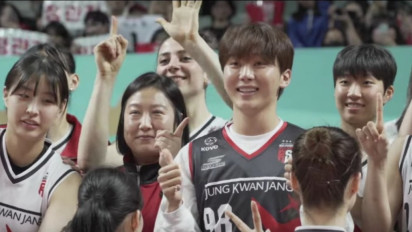 Sibuk Comeback dan Tur Konser SEVENTEEN, Boo Seung-kwan Jadi Saksi Mata Sejarah Baru Red Sparks