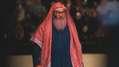 Profil Syeikh Assim Al Hakeem, Ulama Dunia yang Jenaka dan Lagi di Indonesia