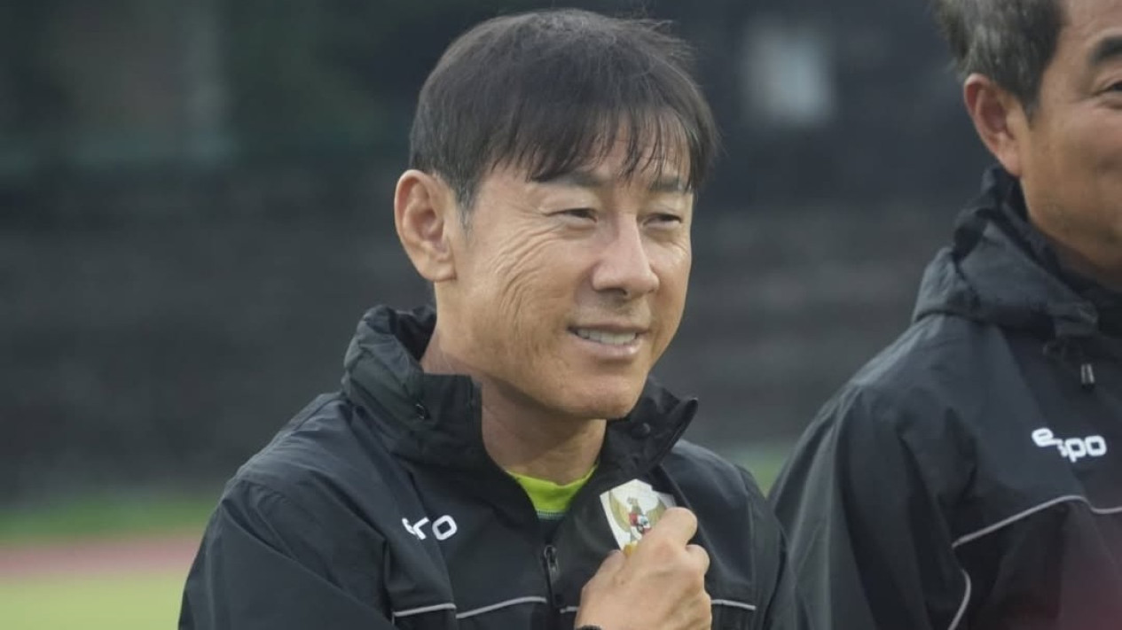 Kabar Gembira, Shin Tae-yong Tetap akan Latih Talenta Muda Indonesia dari Akar Rumput hingga Level Elit: Dengan Rasa Cinta yang Besar
            - galeri foto