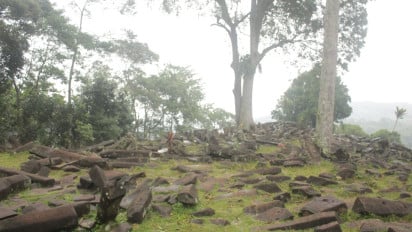 Filosofi Tersirat dari Lima Teras Gunung Padang dalam Agama