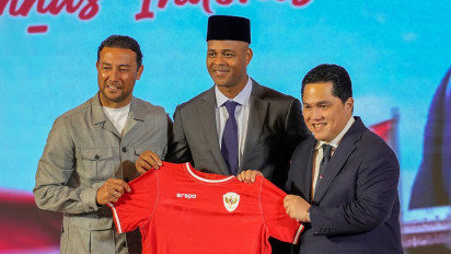 Media Top Eropa Terus-terusan Pamerkan Patrick Kluivert sebagai Pelatih Baru Timnas Indonesia hingga Tuai Reaksi Legenda MU