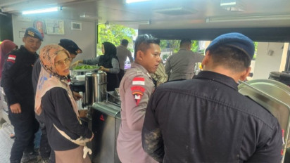 Polda Kepri Hadirkan Dapur Umum dan Trauma Healing untuk Korban Longsor di Batam