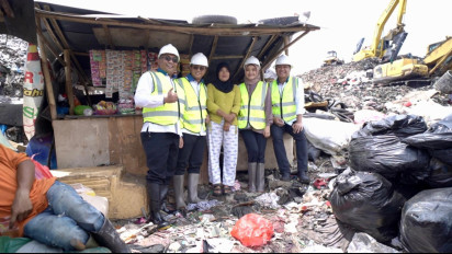 Stafsus Wapres Gibran Sambangi TPST Bantar Gebang, Demi Dukung Program Pemberdayaan PNM