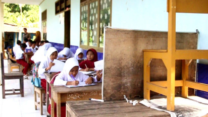 Memprihatinkan SDN 95 Campagaya, Belajar di Tenda dan Masjid Akibat Sengketa Lahan