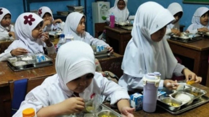 Wartawan Diintimidasi Petugas Dapur saat Sedang Liputan Program MBG di Lombok Timur sampai Videonya Dihapus, PWI: Harus Dipecat!