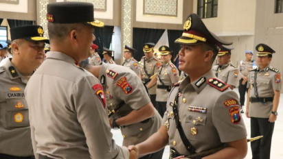 Hanya Hitungan Bulan, Tongkat Komando Kapolres Gresik AKBP Arief Berpindah ke AKBP Rovan Richard