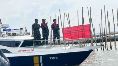 Pagar Laut di Perairan Bekasi Resmi Disegel