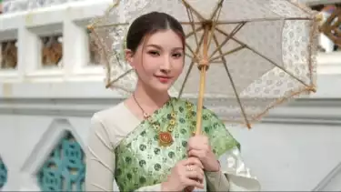 Sarwendah saat di Thailand