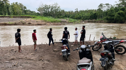 Seberangi Sungai, Pasutri di Jember Hilang Terseret Arus