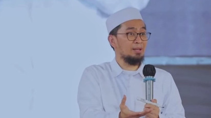 Masih ada Wudhu tapi Makan Dulu Sebelum Shalat, Apakah Wudhunya Batal? Ustaz Adi Hidayat Jawab Tegas Hukumnya…