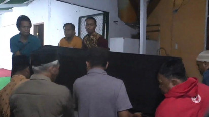Jenazah Wanita Korban Pembunuhan Kekasihnya di Surabaya Tiba di Rumah Duka, Kades: Sempat Batal Nikah dengan Pelaku