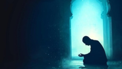 Cara Tirakat Terbaik, Mbah Moen: Gak Perlu Maksa Tahajud atau Puasa, Percuma Jika…