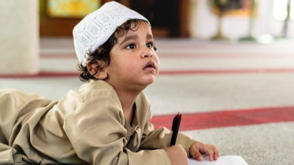 Ustaz Khalid Basalamah Sarankan Tinggalkan Kebiasaan Ajarkan Anak Puasa Setengah Hari, Lebih Baik Lakukan Ini