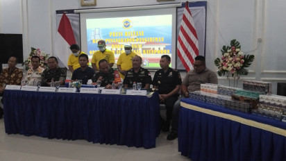 Pengiriman Rokok Ilegal Senilai Rp1 Miliar Digagalkan TNI AL di Bangkalan