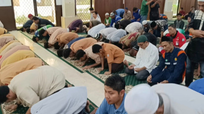 Masjid Mujahidin Surabaya Gelar Sujud Syukur atas Gencatan Senjata Palestina-Israel