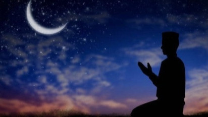 Doa Pendek yang Sebaiknya Jadi Amalan Rutin Setiap Muslim, Habib Umar bin Hafidz: Baca Setiap Selesai Shalat Maghrib dan Subuh